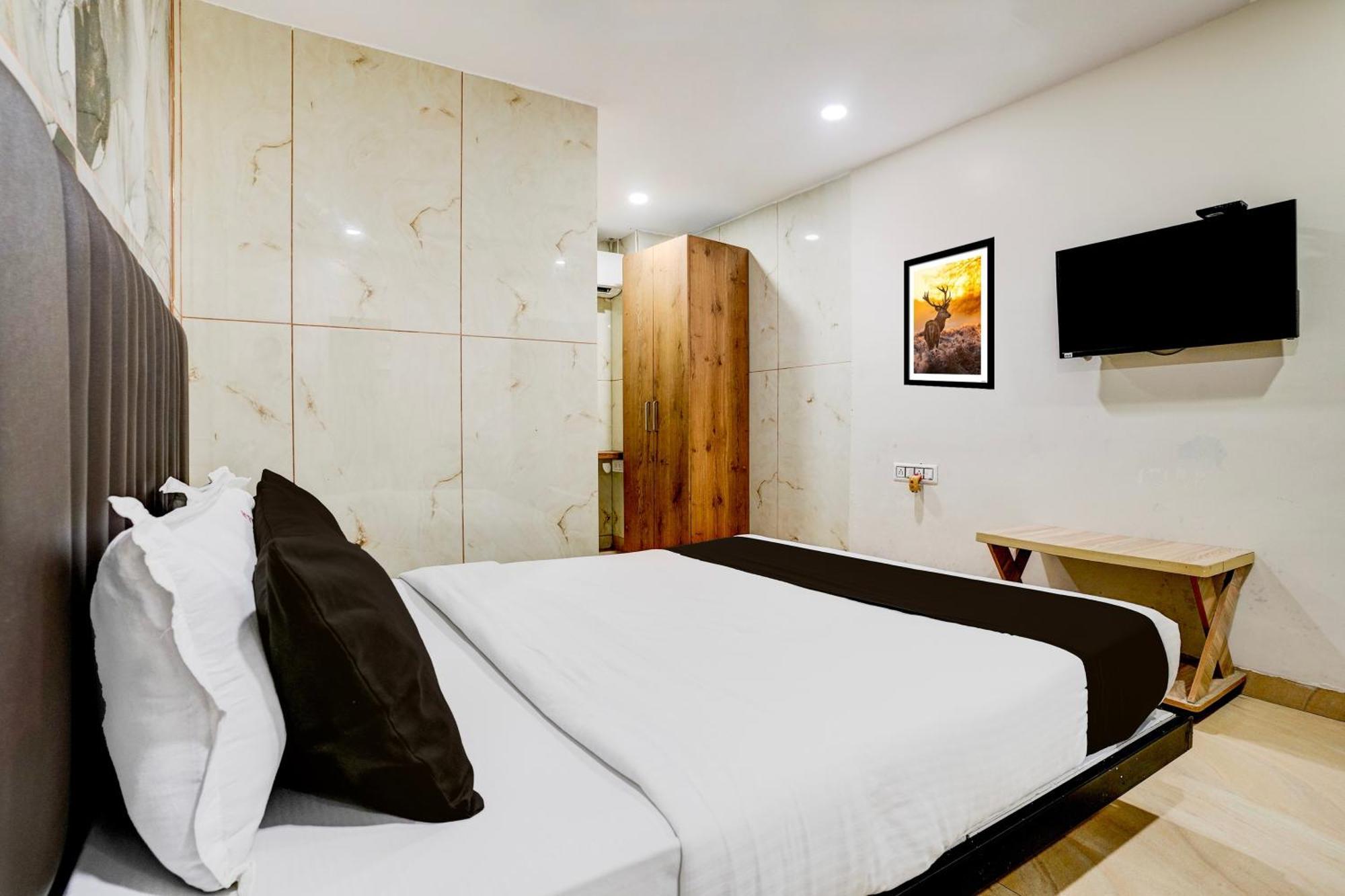 Super Collection O Ulife Hotell Mumbai Exteriör bild